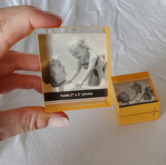 Mini 2x2 inch Picture Frames Yellow Blue Kids Photos Art - Picture 3 of 11